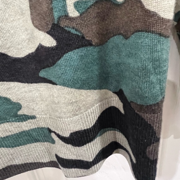 J crew sweater - Picture 4 of 4